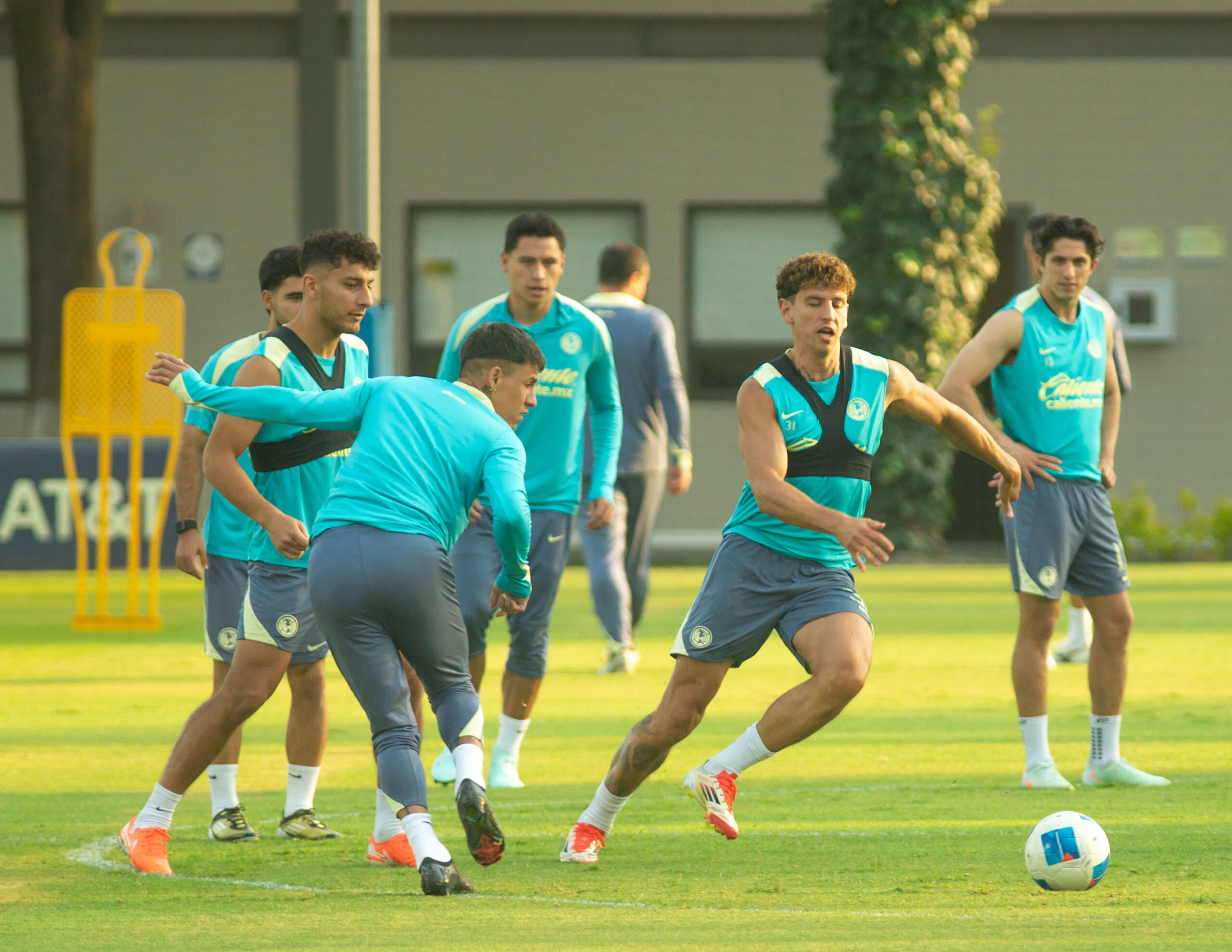 América y Chivas edición III 
